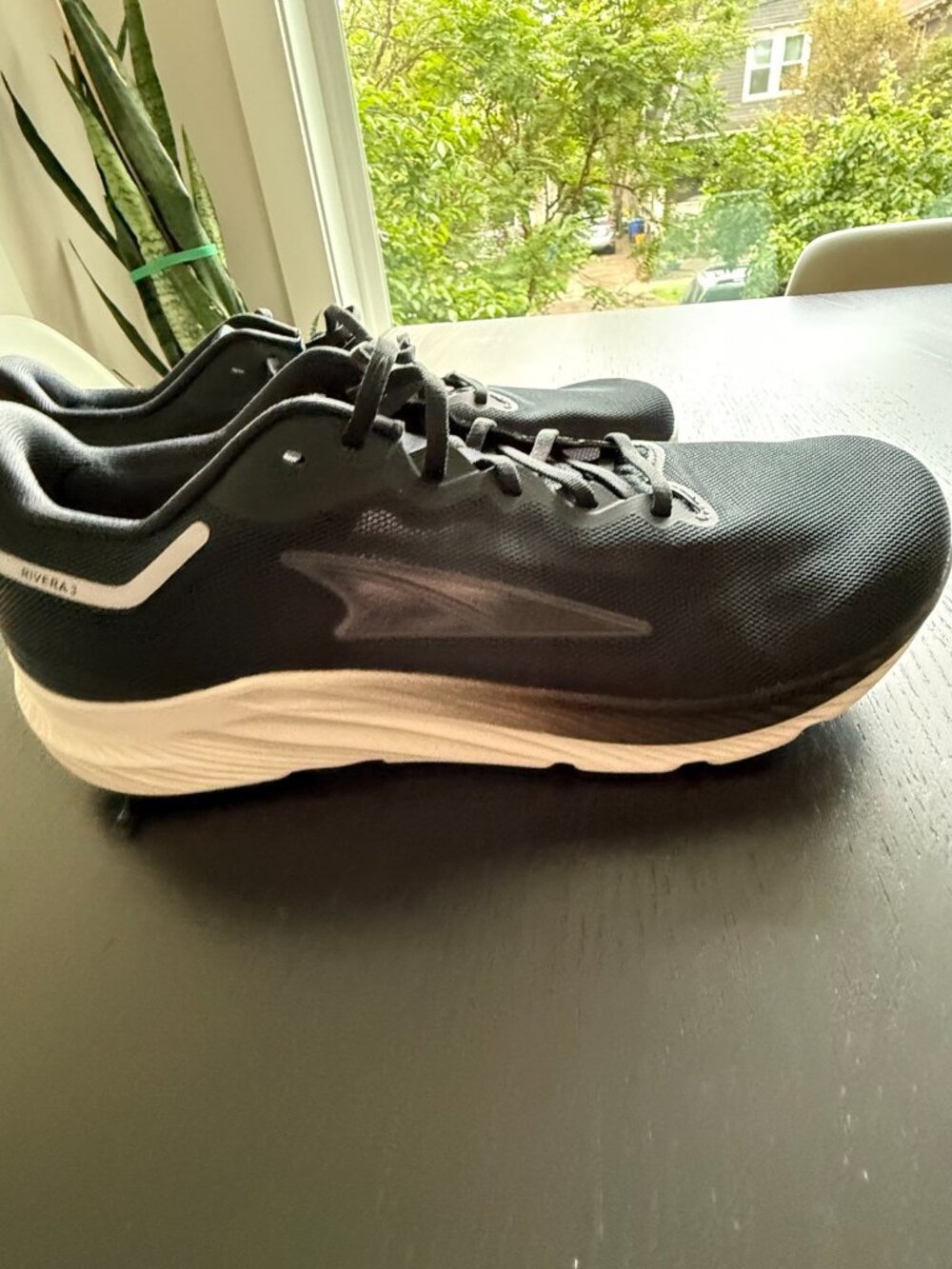 Altra Rivera 3 Road Running Shoes Black White Mens 10.5
